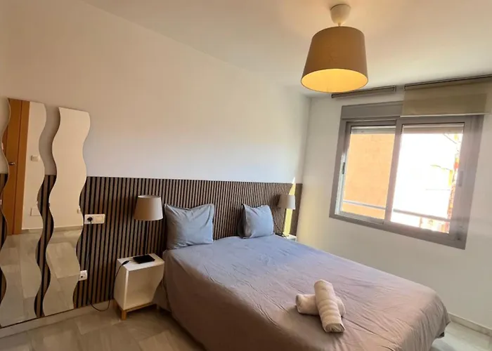 Appartement Deluxe With Parking - Carlos Haya *