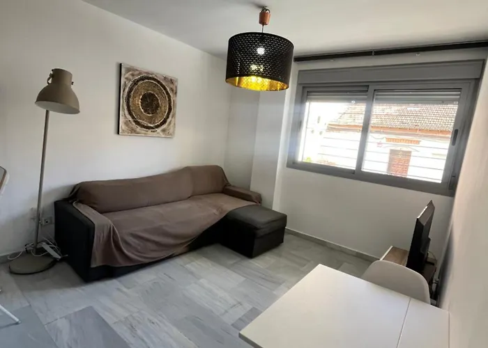 Deluxe With Parking - Carlos Haya * Málaga