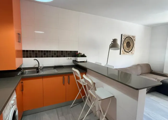 Deluxe With Parking - Carlos Haya Appartement *